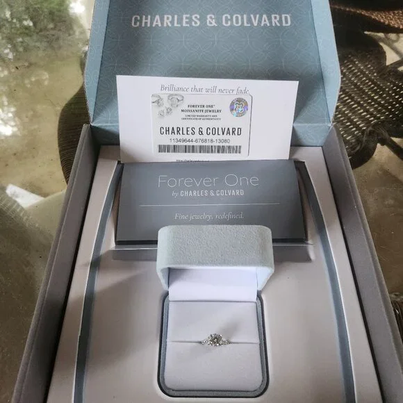 Vintage PLATINUM solitaire ENGAGMENT RING 2 CT Charles Colvard Moissanite. Sz 6 - Picture 2 of 16